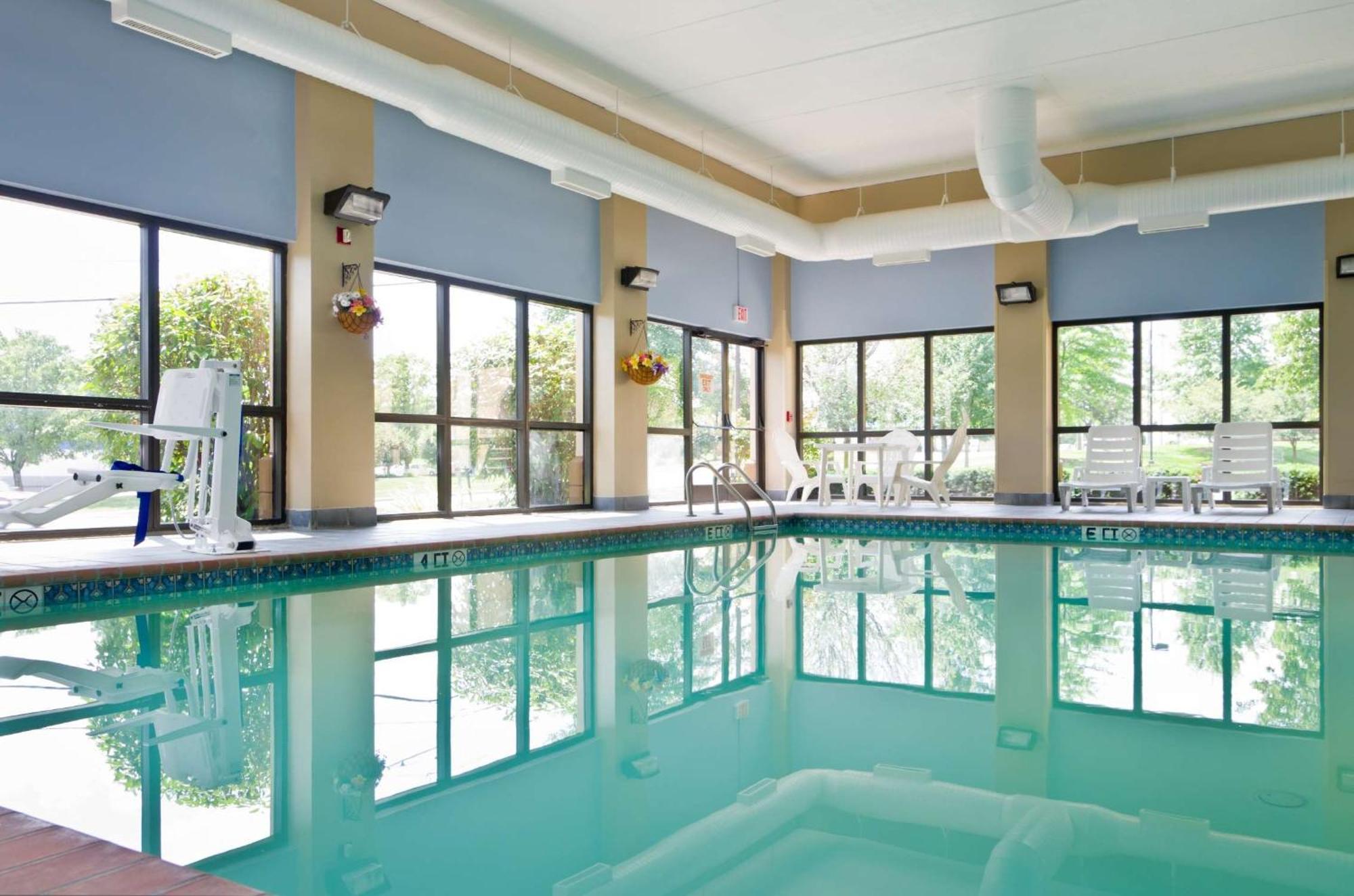 Hampton Inn Wooster Ngoại thất bức ảnh