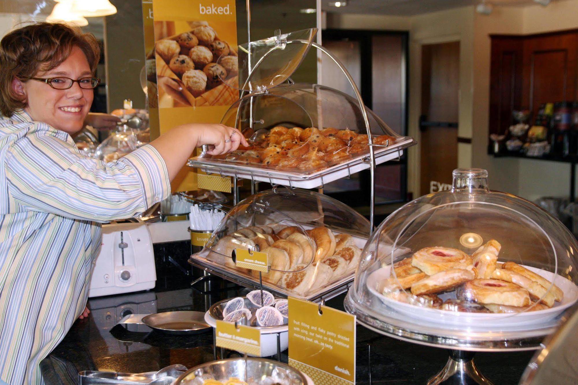 Hampton Inn Wooster Ngoại thất bức ảnh
